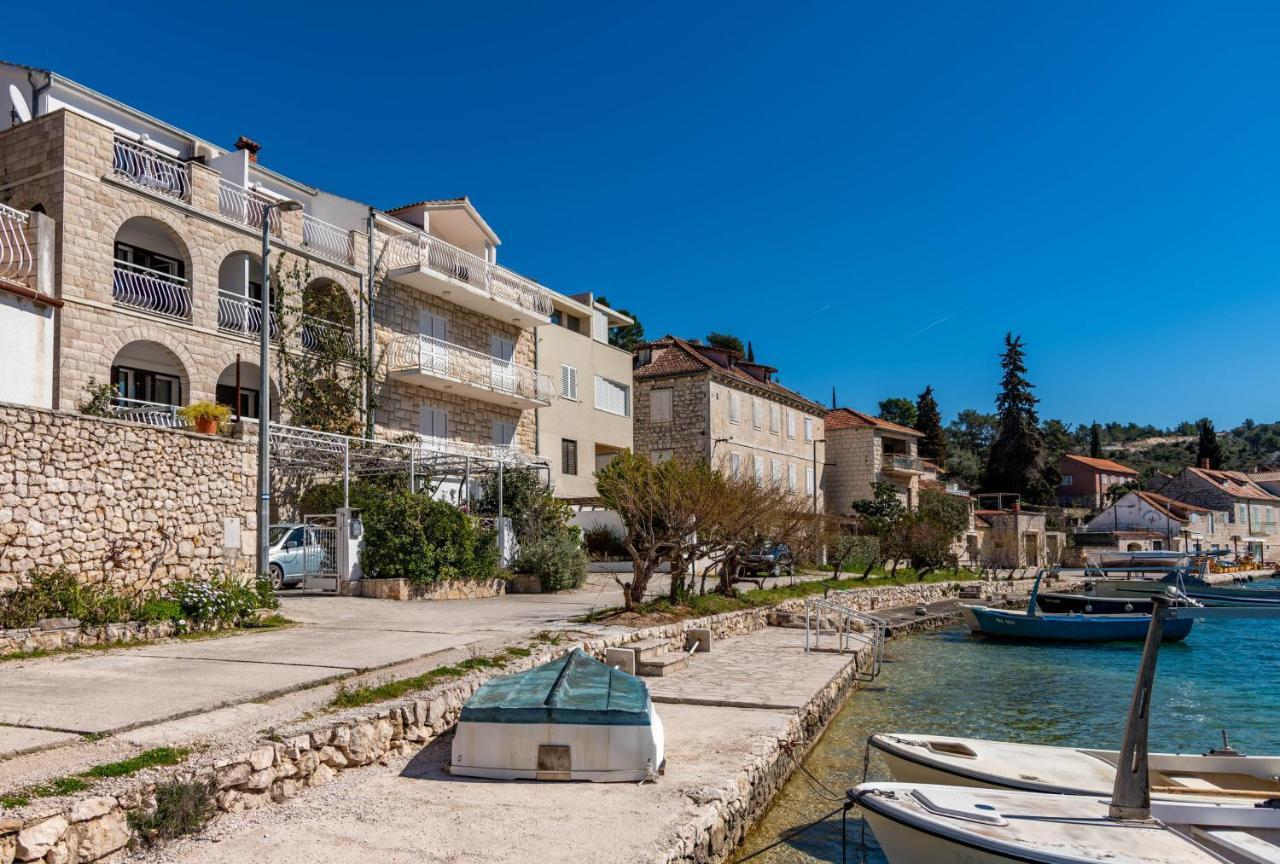 Amare Apartments Bobovisca المظهر الخارجي الصورة